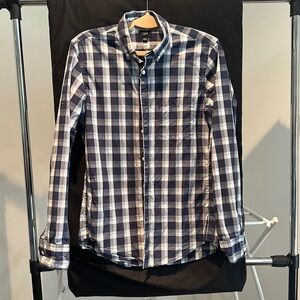 J.Crew Small slim fit LS dress shirt with pocket.